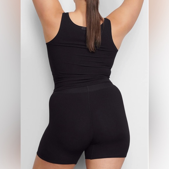 SKIMS Women's Loungewear - Picture 2 of 14